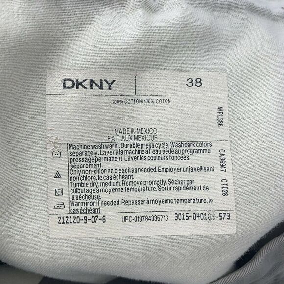 DKNY Gray Chino Shorts Mens Size 38 Flat Front - Picture 4 of 4